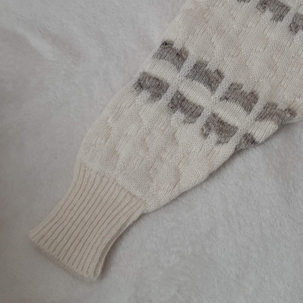 St Michael | Cream Pattern Mock-Neck Wool Sweater - Picture 5 of 6